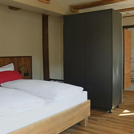 Landgasthof Koenig Von Preussen Helsa ภายนอก รูปภาพ