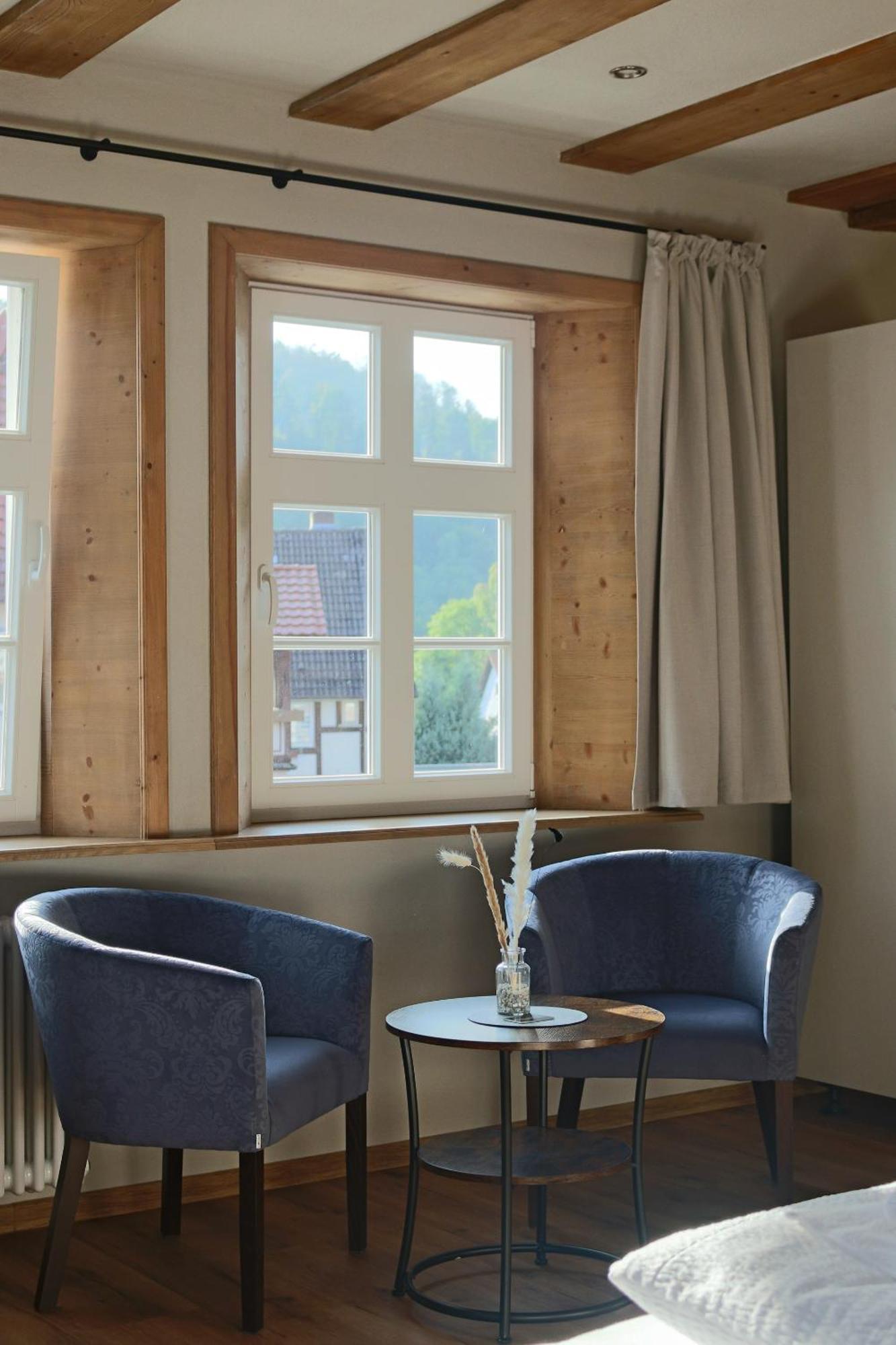 Landgasthof Koenig Von Preussen Helsa ภายนอก รูปภาพ